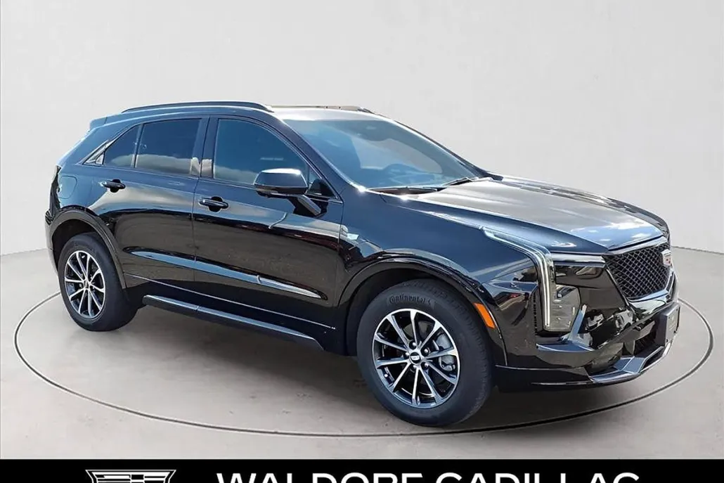 2025 Cadillac XT4 Sport photo 1