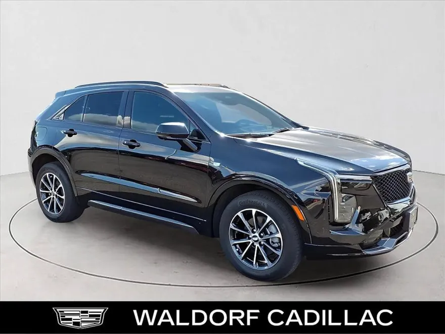 2025 Cadillac XT4 Sport photo 1