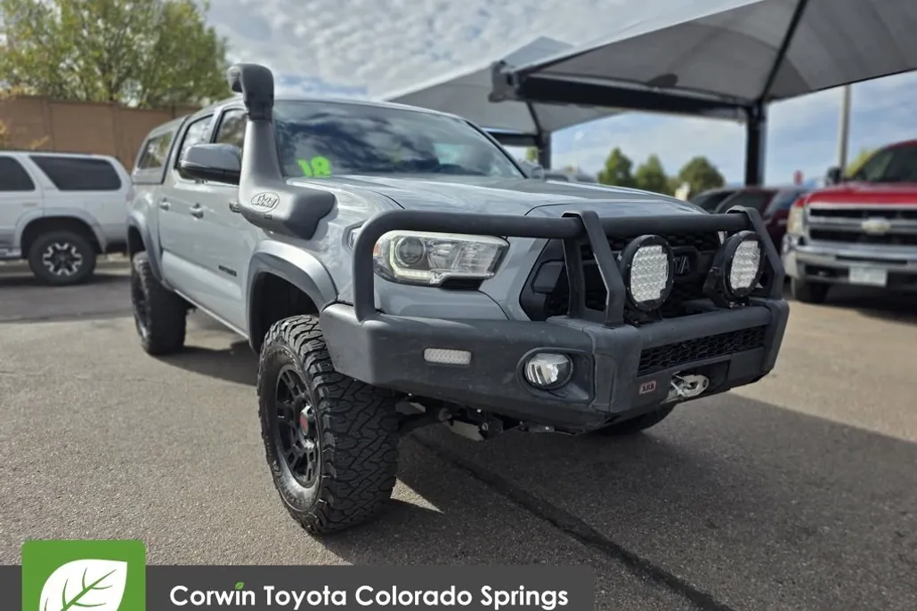 2018 Toyota Tacoma TRD Off-Road photo 1