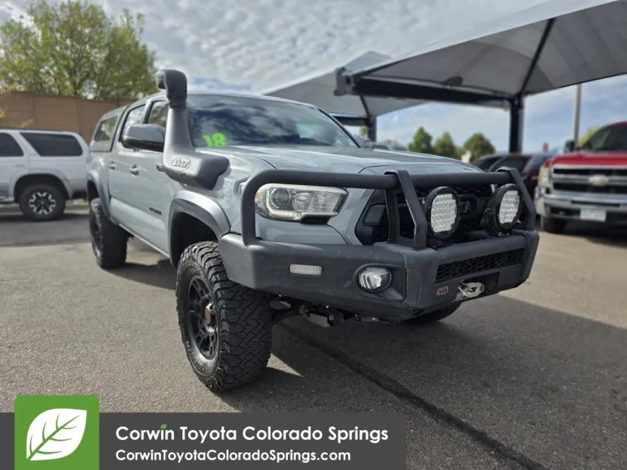 2018 Toyota Tacoma TRD Off-Road photo 1