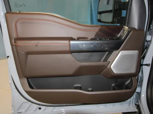 2025 Ford F-350 King Ranch photo 4
