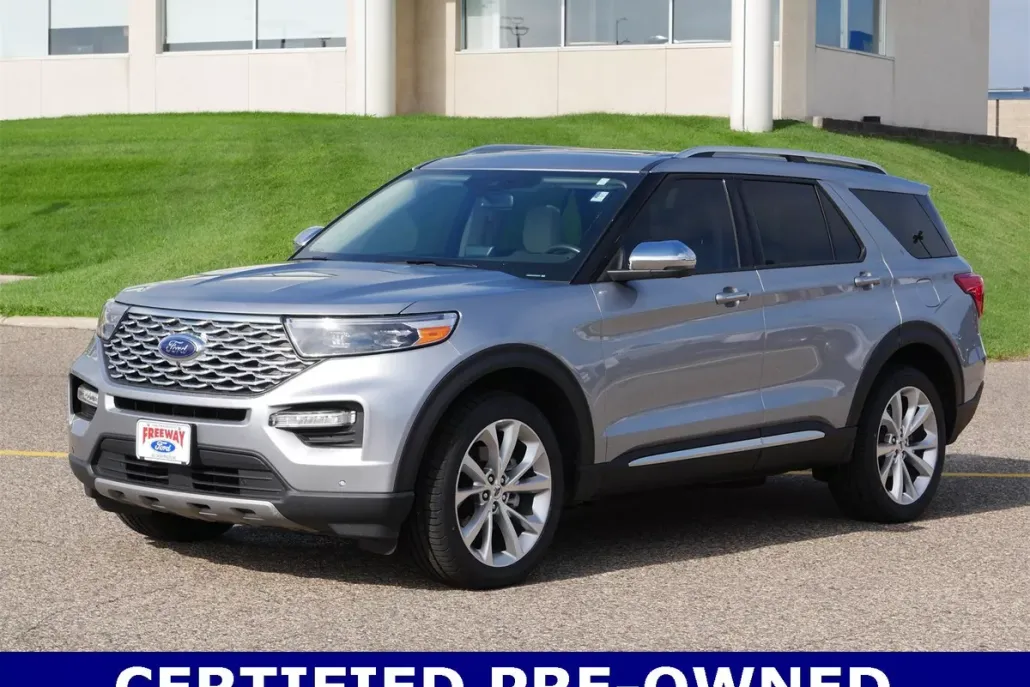 2023 Ford Explorer Platinum photo 1