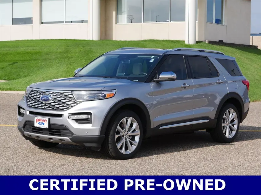 2023 Ford Explorer Platinum photo 1