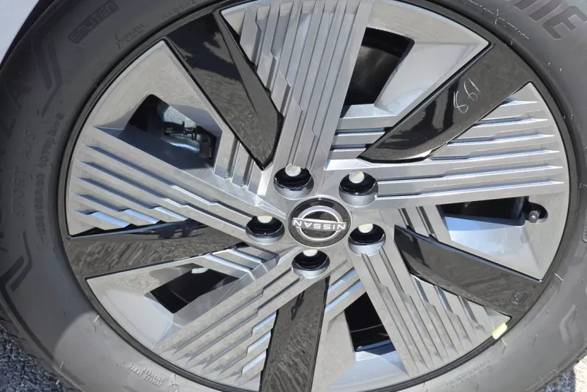 2025 Nissan Murano SL photo 1
