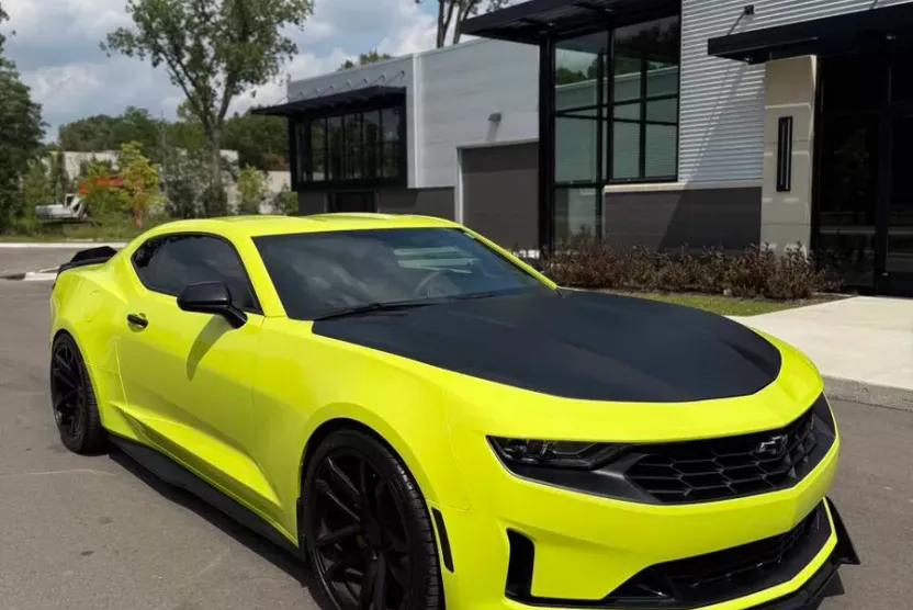 2020 Chevrolet Camaro 1LT photo 1