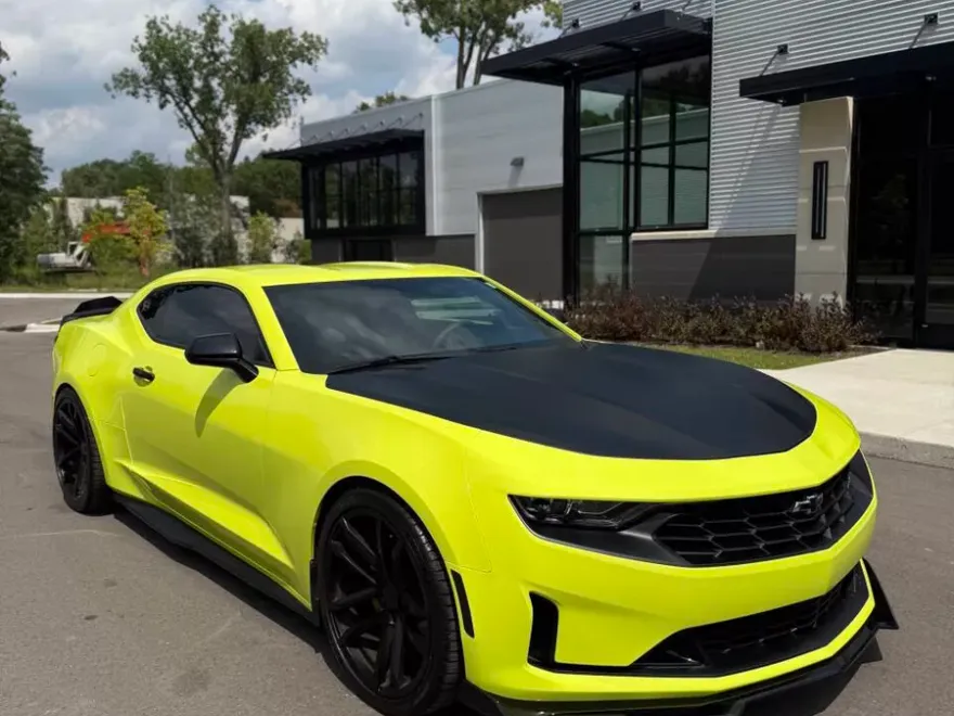 2020 Chevrolet Camaro 1LT photo 1