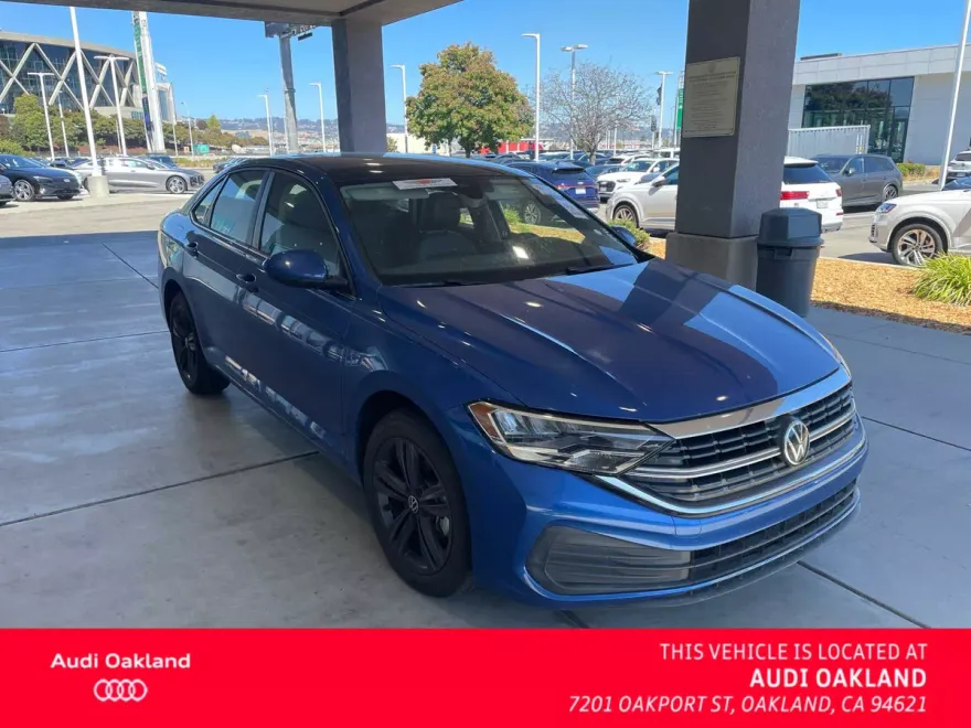 2024 Volkswagen Jetta SE photo 1