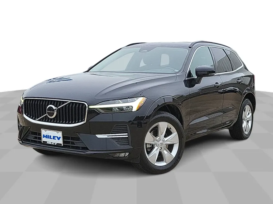 2022 Volvo XC60 B5 Momentum photo 1