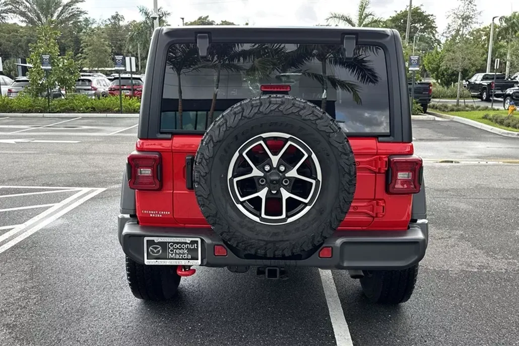 2024 Jeep Wrangler Rubicon photo 1