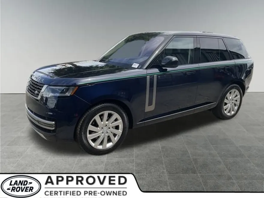 2023 Land Rover Range Rover SE photo 1