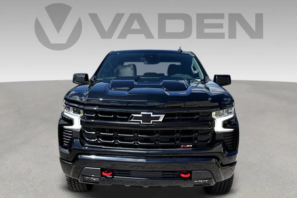 2025 Chevrolet Silverado 1500 LT Trail Boss photo 1