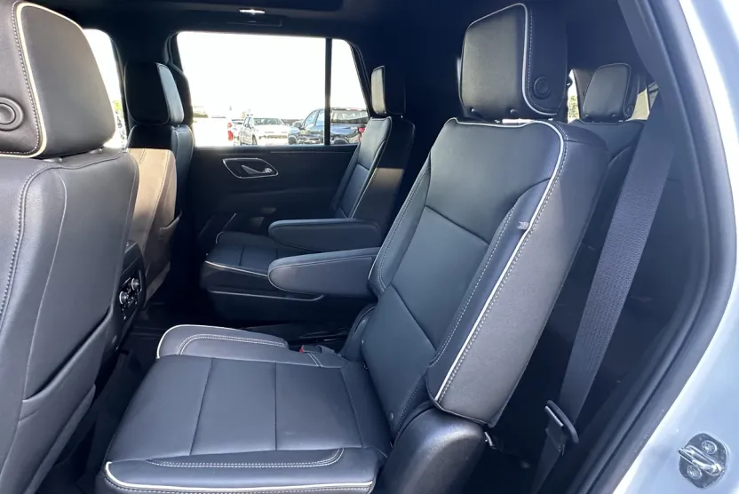 2023 Chevrolet Tahoe Premier photo 1
