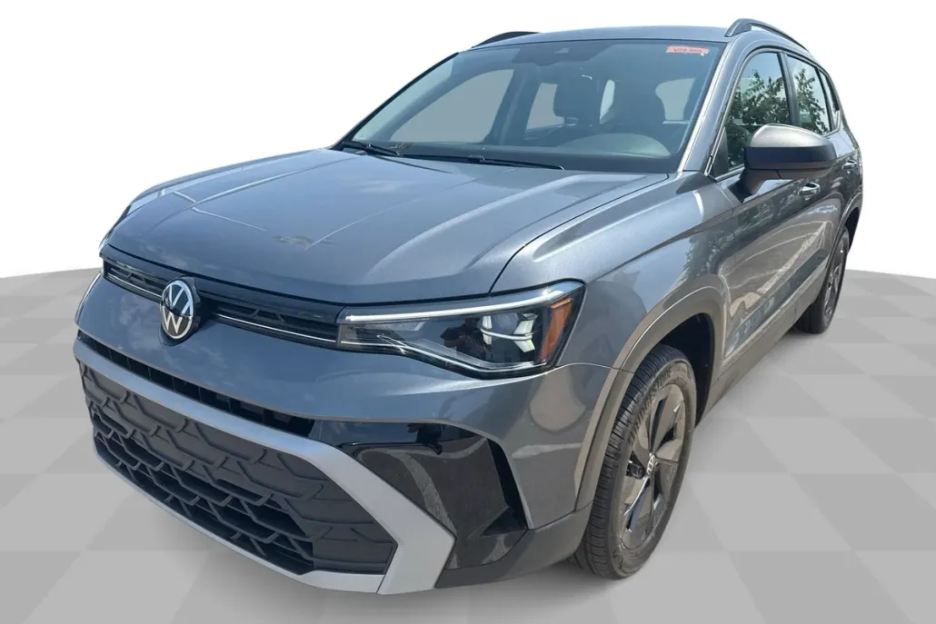2025 Volkswagen Taos S photo 1