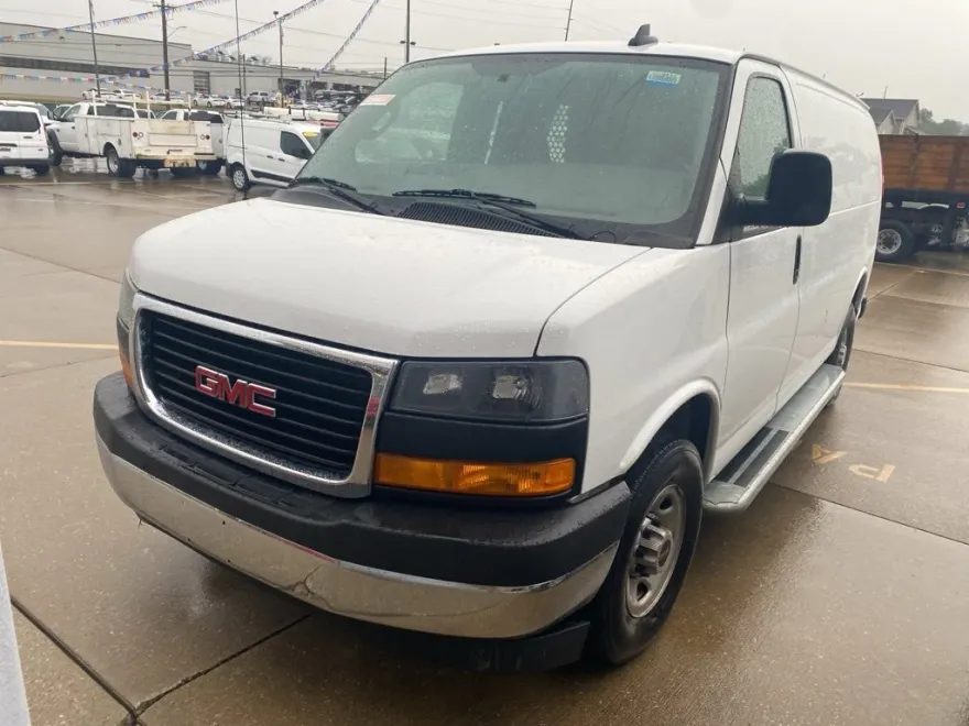 2023 Gmc Savana Cargo 2500 photo 1