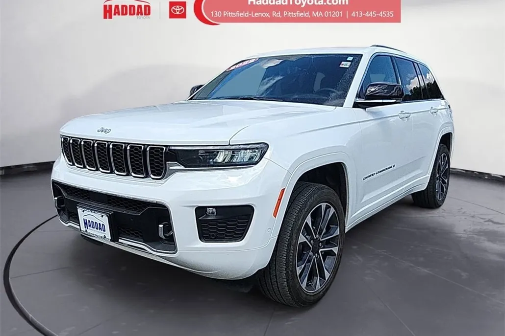 2022 Jeep Grand Cherokee Overland photo 1