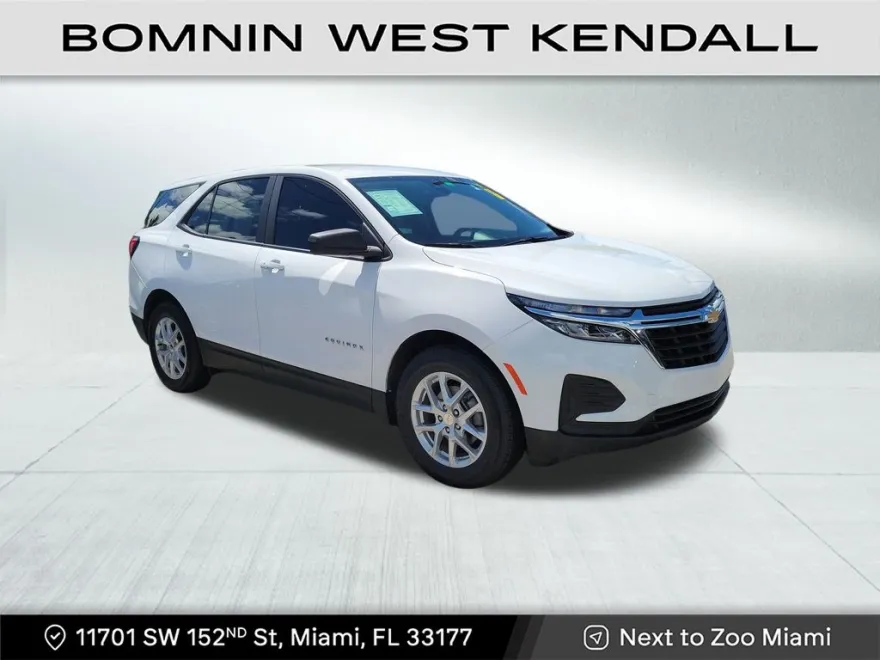 2023 Chevrolet Equinox LS photo 1