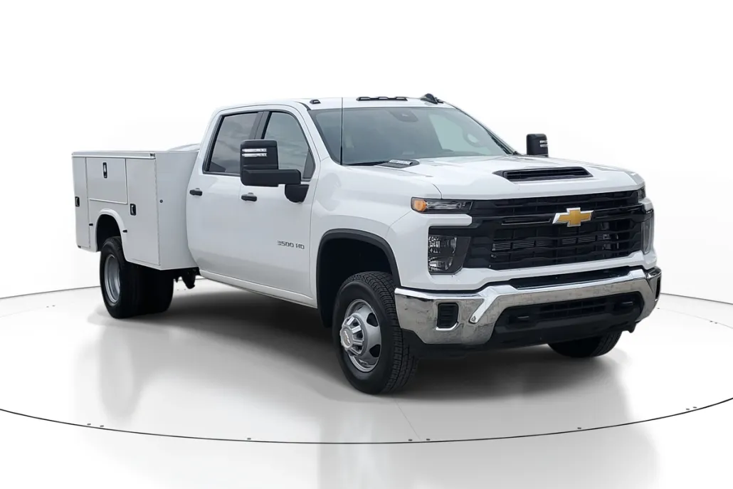 2024 Chevrolet Silverado 3500HD photo 1