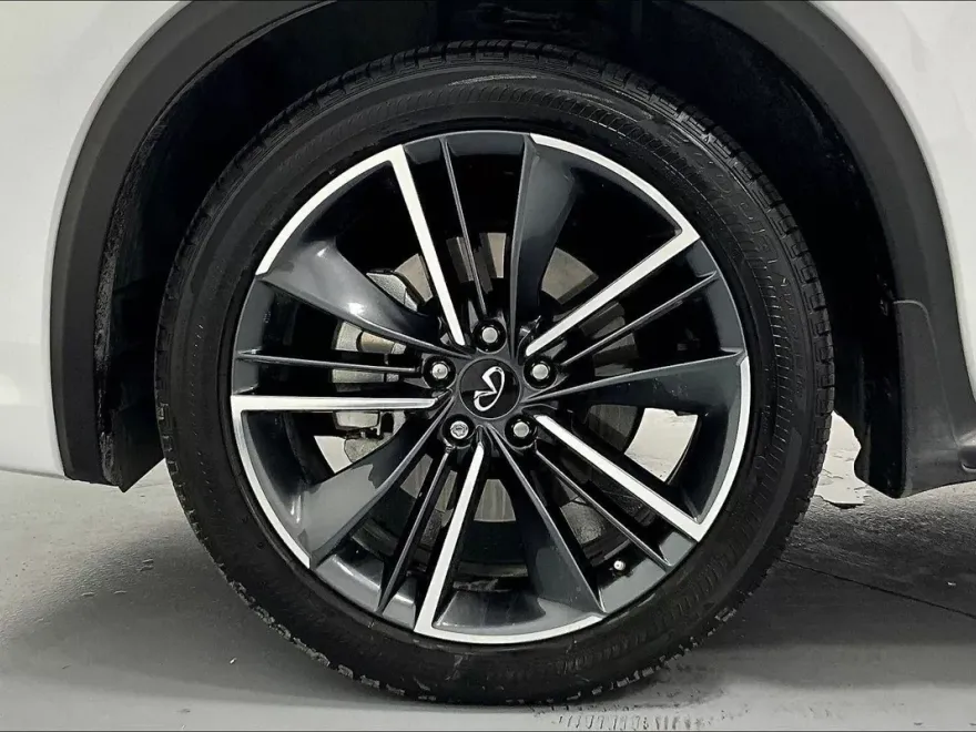2023 Infiniti QX55 Essential photo 1