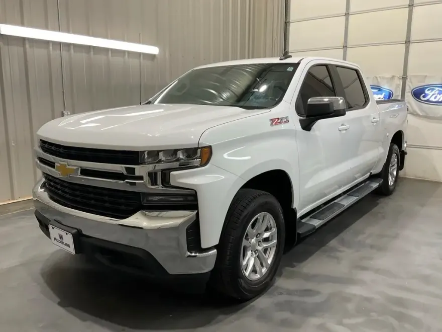 2019 Chevrolet Silverado 1500 LT photo 1
