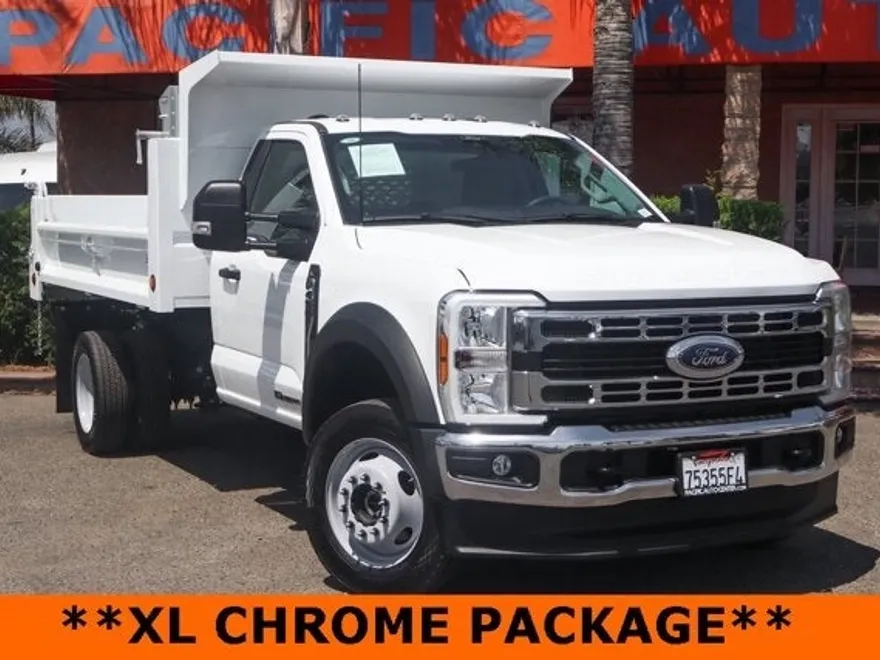2024 Ford F-450 photo 1