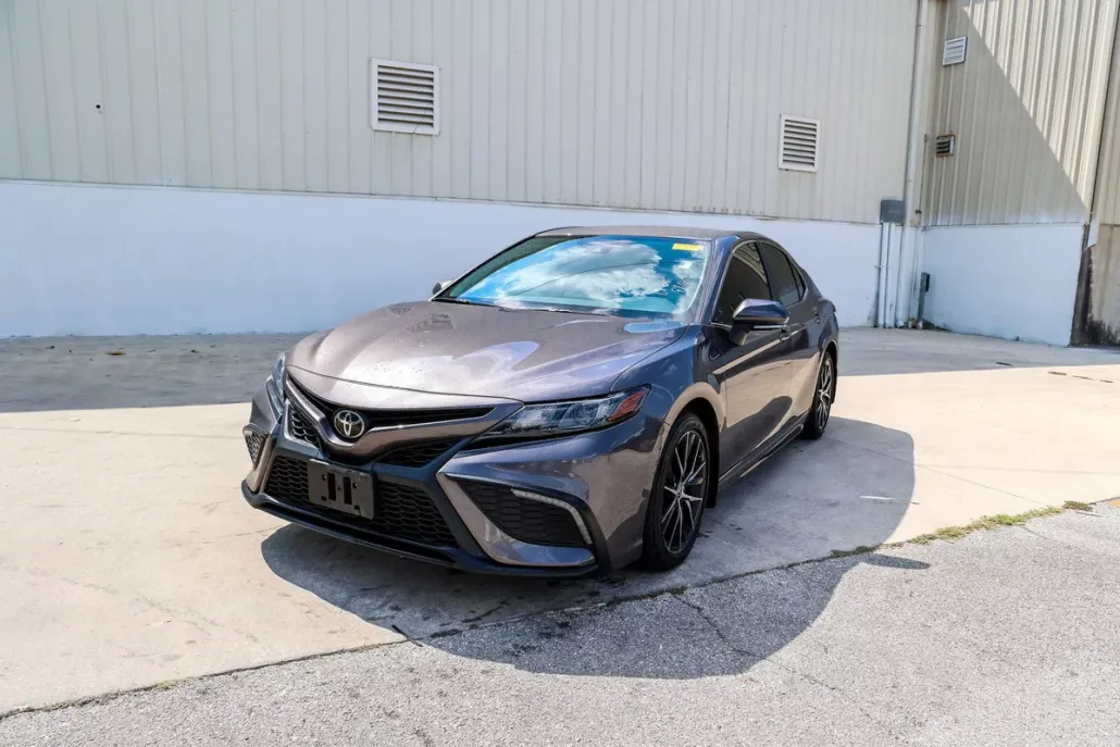 2024 Toyota Camry SE photo 1