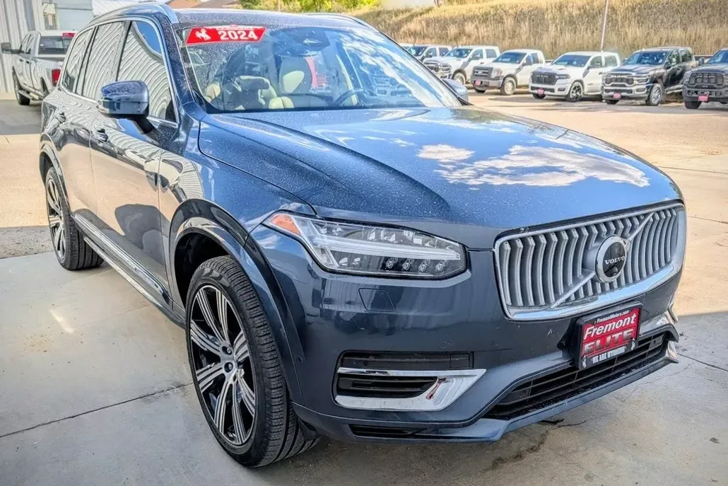 2024 Volvo XC90 Recharge T8 Plus photo 1