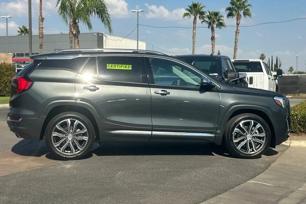 2020 Gmc Terrain Denali photo 1