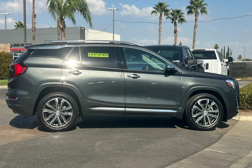 2020 Gmc Terrain Denali photo 1