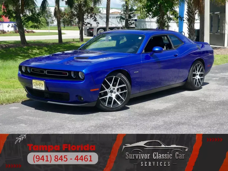 2018 Dodge Challenger R/T Plus photo 1