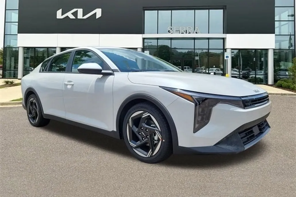 2025 Kia K4 EX photo 1