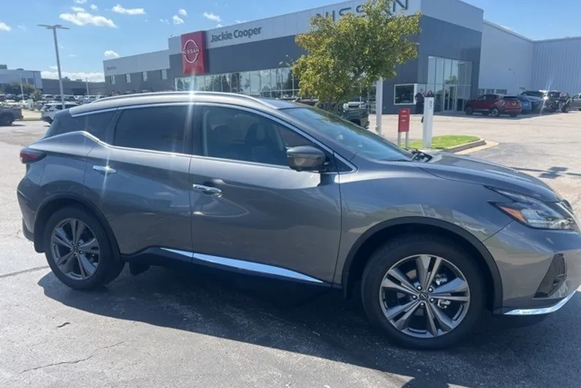 2024 Nissan Murano Platinum photo 1
