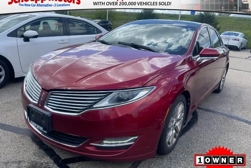 2013 Lincoln MKZ photo 1