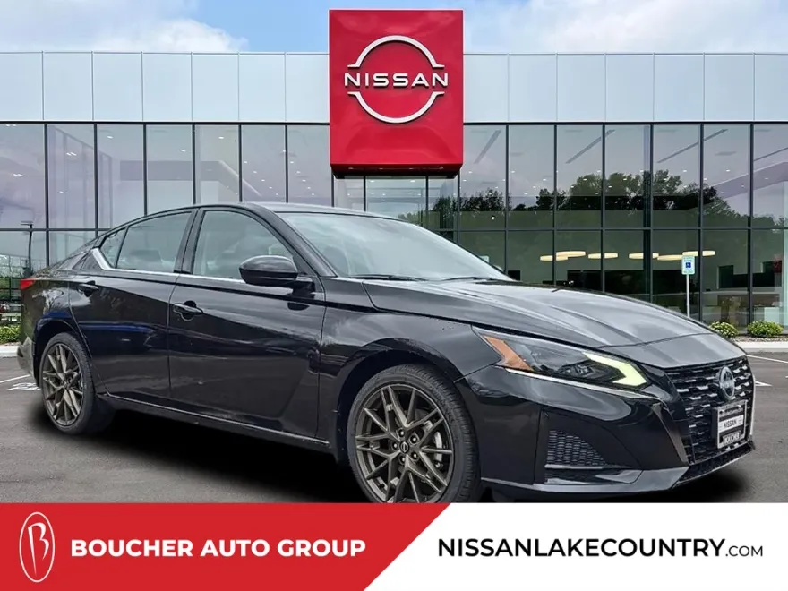 2025 Nissan Altima SR photo 1