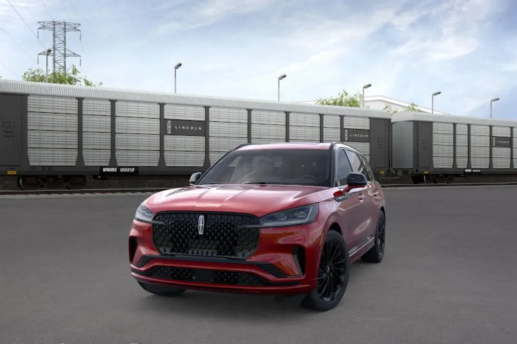 2025 Lincoln Aviator Reserve photo 1