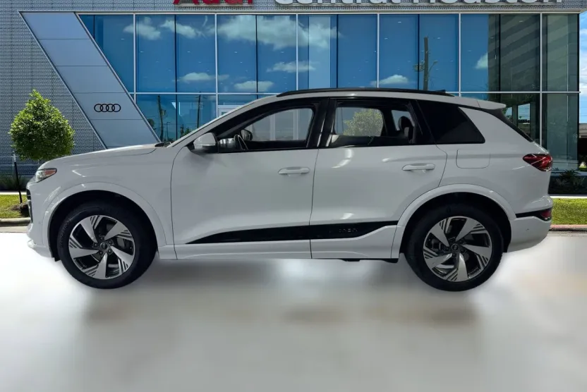 2025 Audi Q6 E-tron Premium Plus photo 1