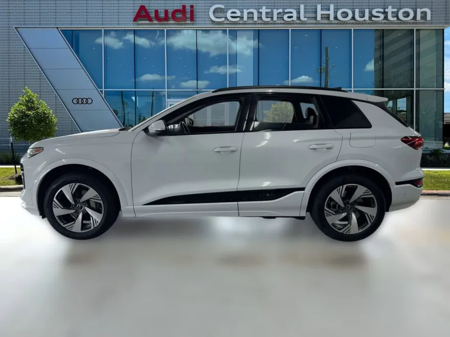 2025 Audi Q6 E-tron Premium Plus photo 1