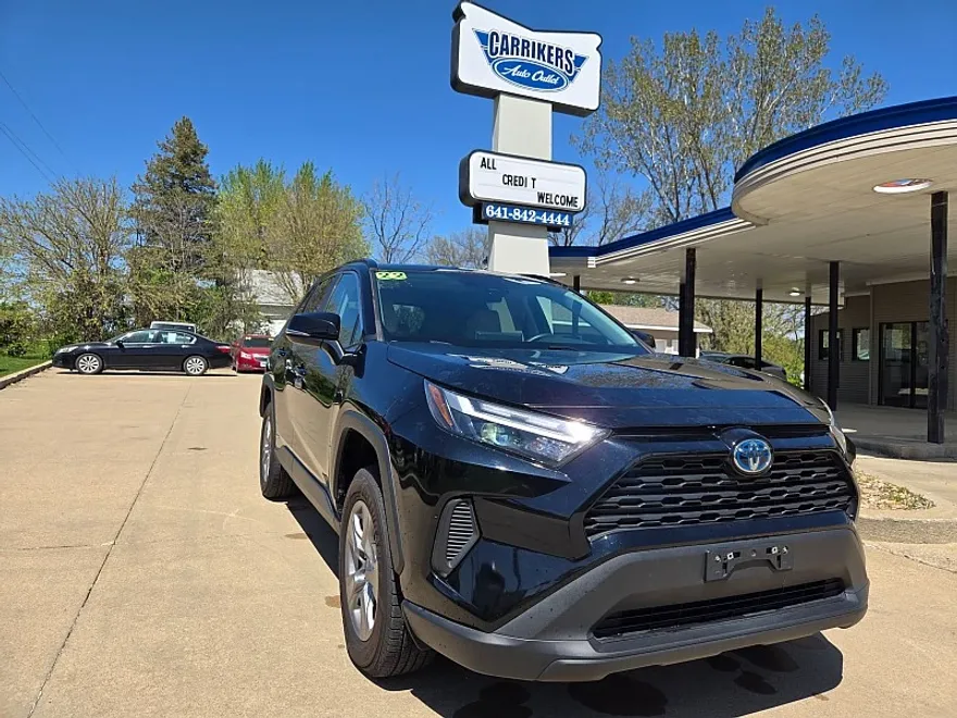 2022 Toyota RAV4 Hybrid XLE photo 1