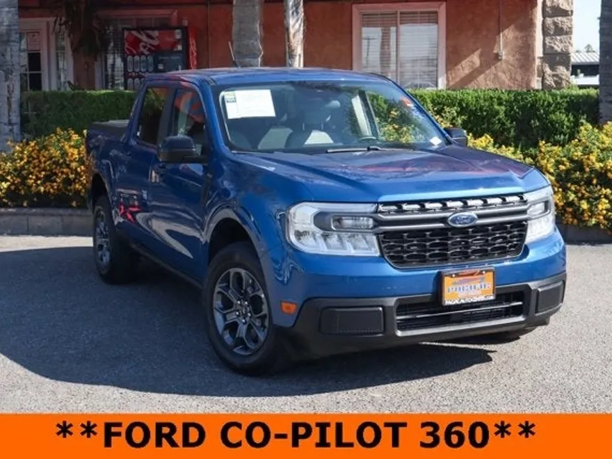 2024 Ford Maverick XLT photo 1