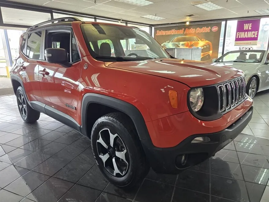 2021 Jeep Renegade Trailhawk photo 1
