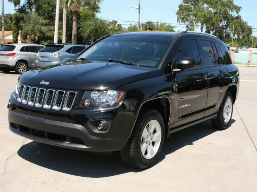 2016 Jeep Compass Sport photo 1