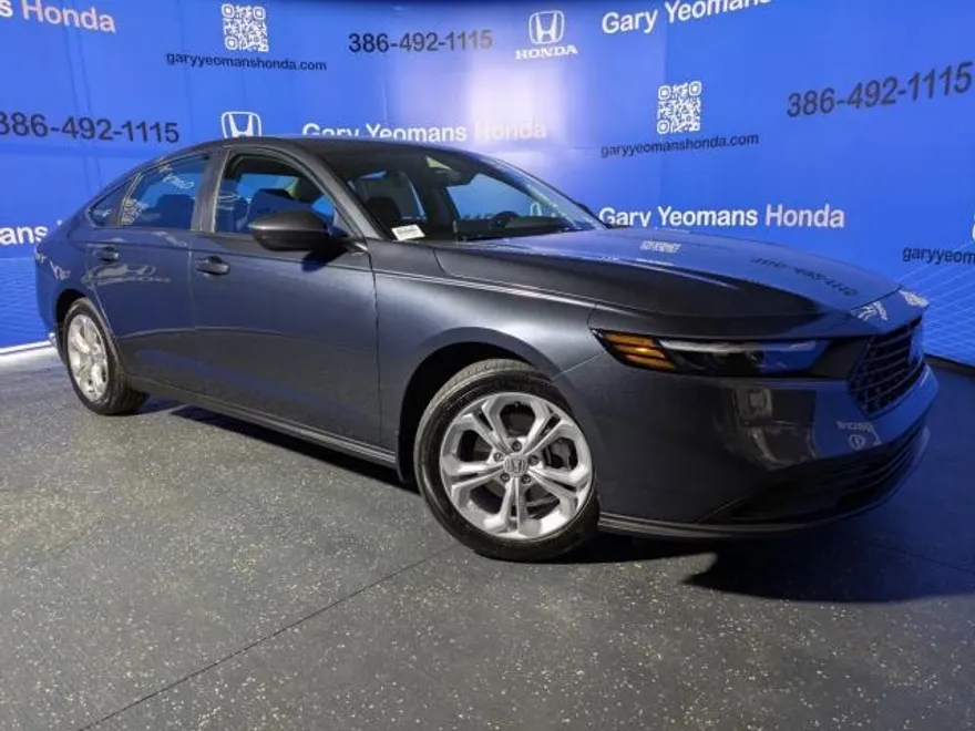 2025 Honda Accord LX photo 1