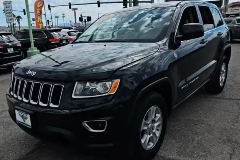 2015 Jeep Grand Cherokee Laredo photo 1