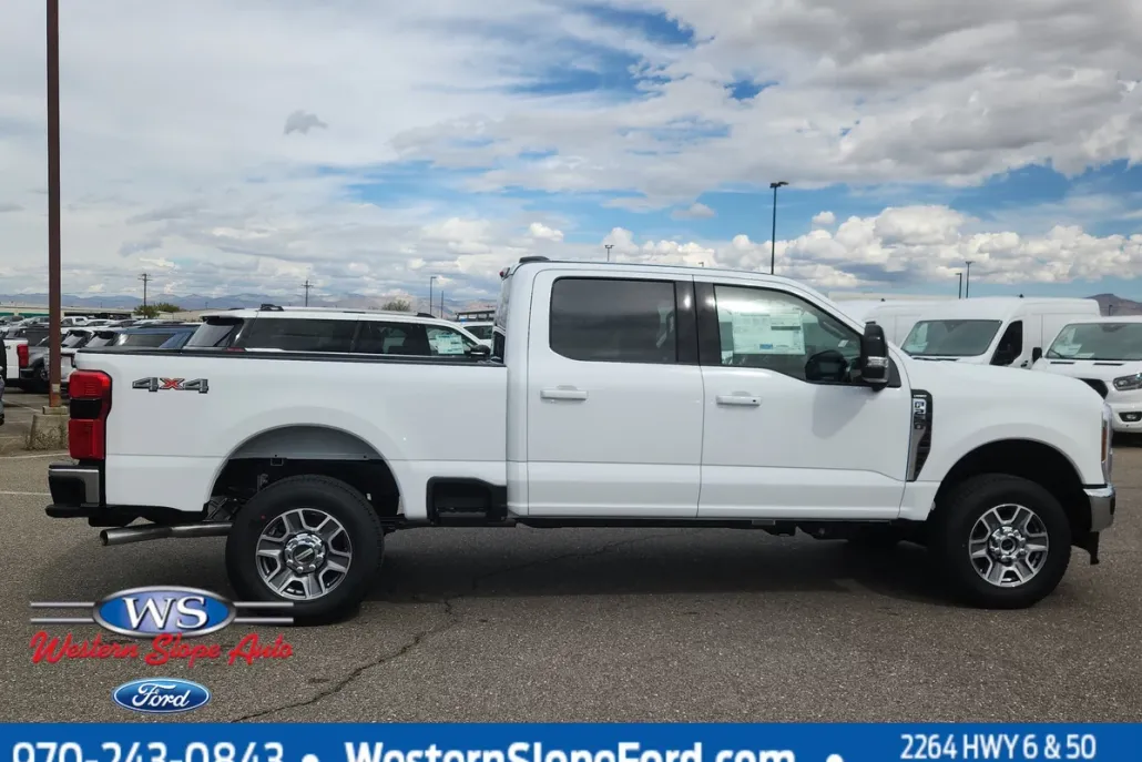 2026 Ford F-250 Lariat photo 1