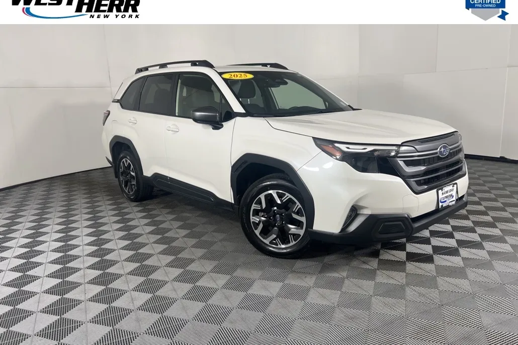 2025 Subaru Forester Premium Base photo 1