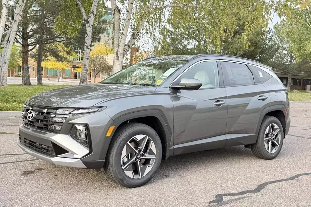 2026 Hyundai Tucson Hybrid SEL Convenience photo 1
