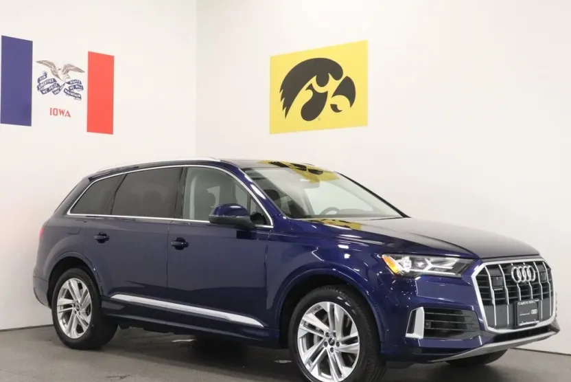 2022 Audi Q7 55 Premium Plus photo 1