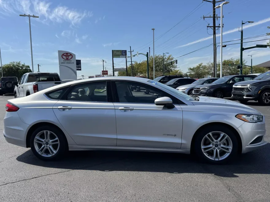 2018 Ford Fusion Hybrid S photo 1