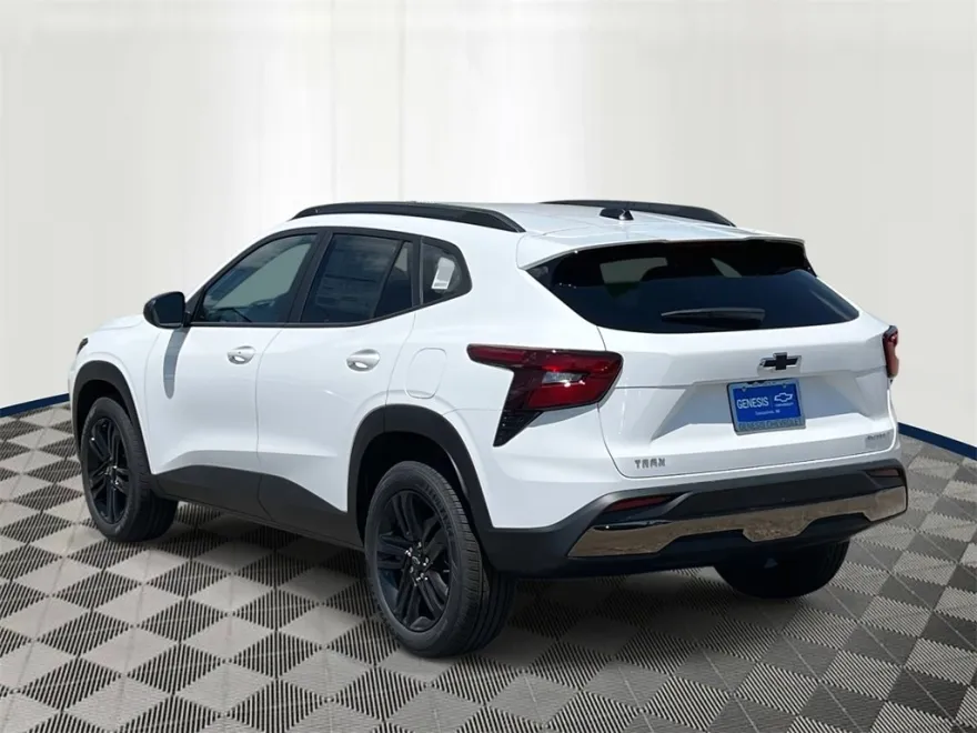 2025 Chevrolet Trax ACTIV photo 1