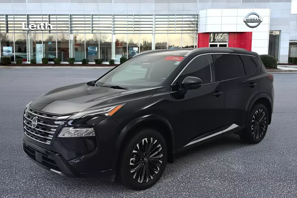 2024 Nissan Rogue Platinum photo 1