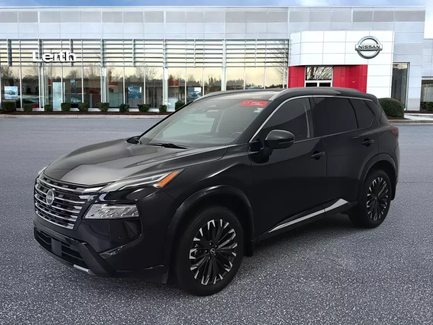 2024 Nissan Rogue Platinum photo 1